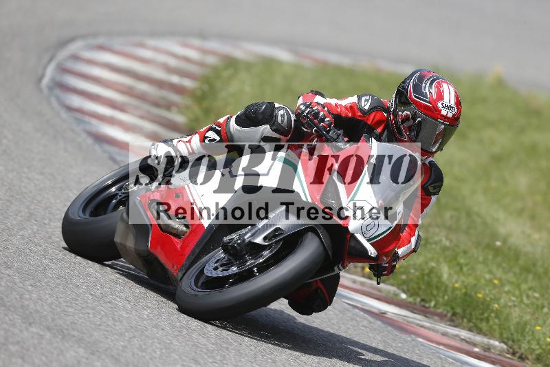/27 12.06.2025 Ducati Schweiz Trackday Warmup  ADR/gruen-vert/40
